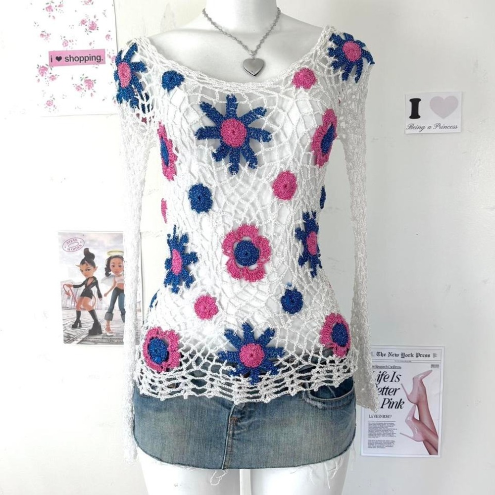 Crochet Floral Mesh Long Sleeve Top